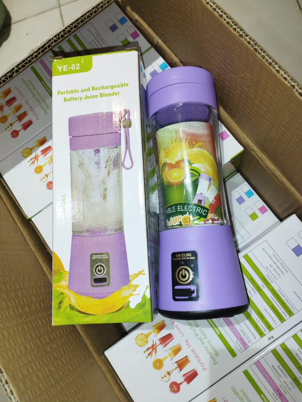 Mini juice blander